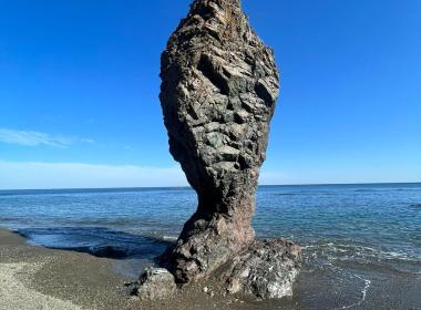 Мыс Великан на Сахалине: уникальная экскурсия к каменным аркам — фото 5