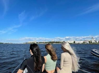 Морское путешествие: катер, сап-борды и отдых на воде — фото 2