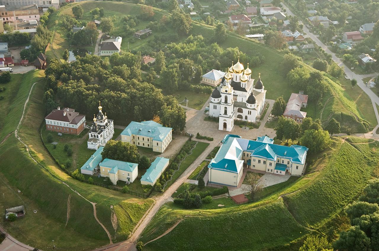 Дмитровский_кремль_с_высоты Дмитровский_кремль_с_высоты