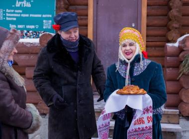 Традиции Ярославля: душевное чаепитие и роспись изразца — фото 3