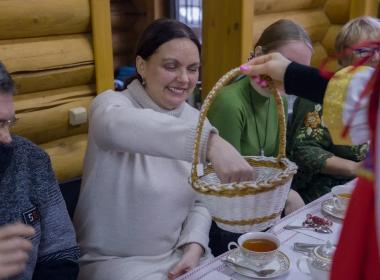 Традиции Ярославля: душевное чаепитие и роспись изразца — фото 9