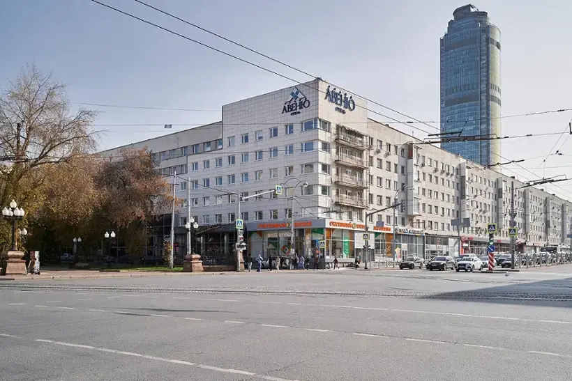 Отель "Гранд Авеню"