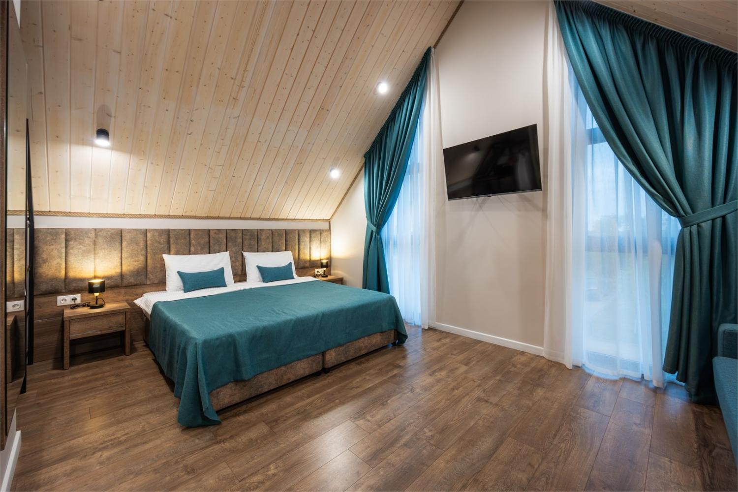 «Abrau Club на Плавнях» 4*